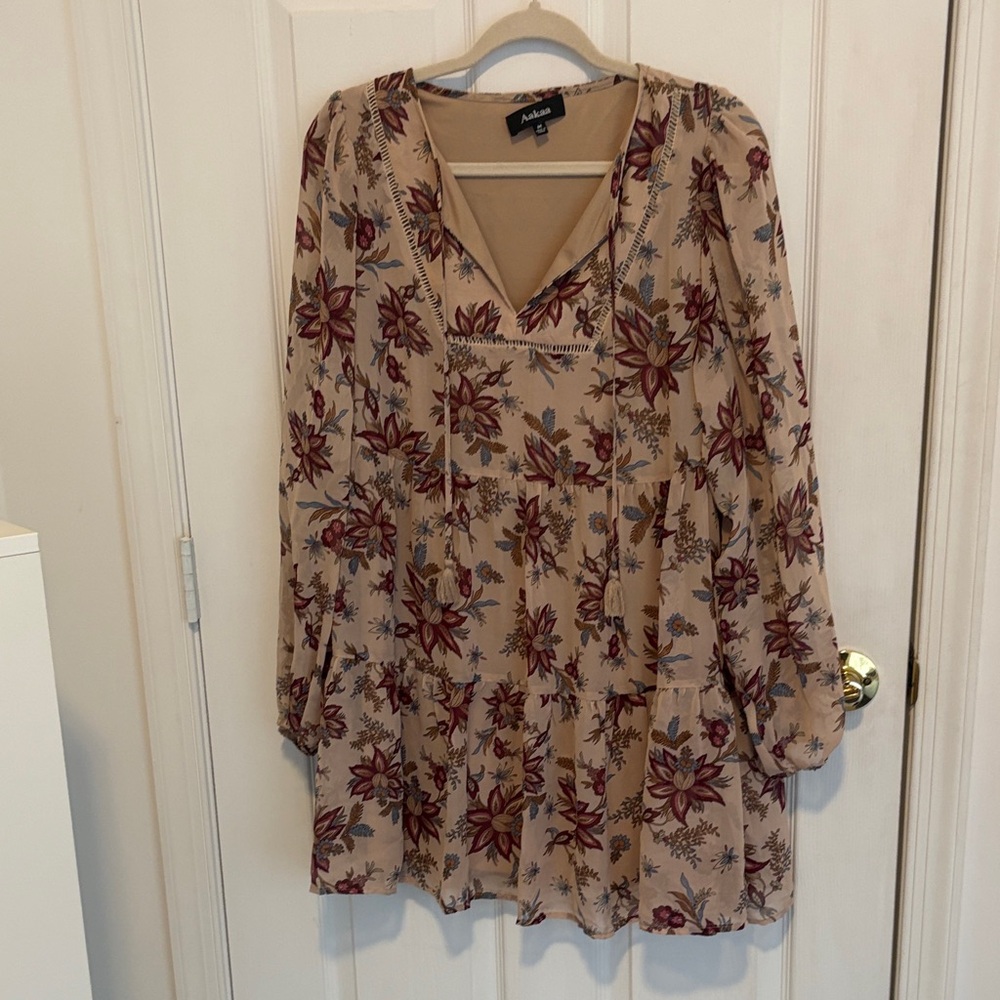 Aakaa Beige and Floral V-Neck Dress